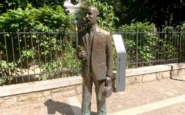 Gabriele D'annunzioの像
