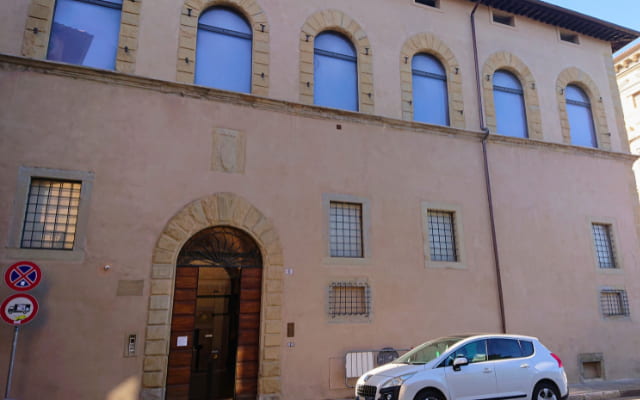 チッタ・ディ・カステッロ Palazzo Albizzini